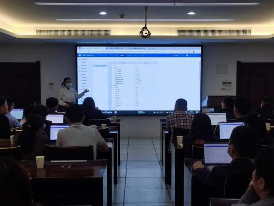 强化软件实操应用，夯实核算管理基础